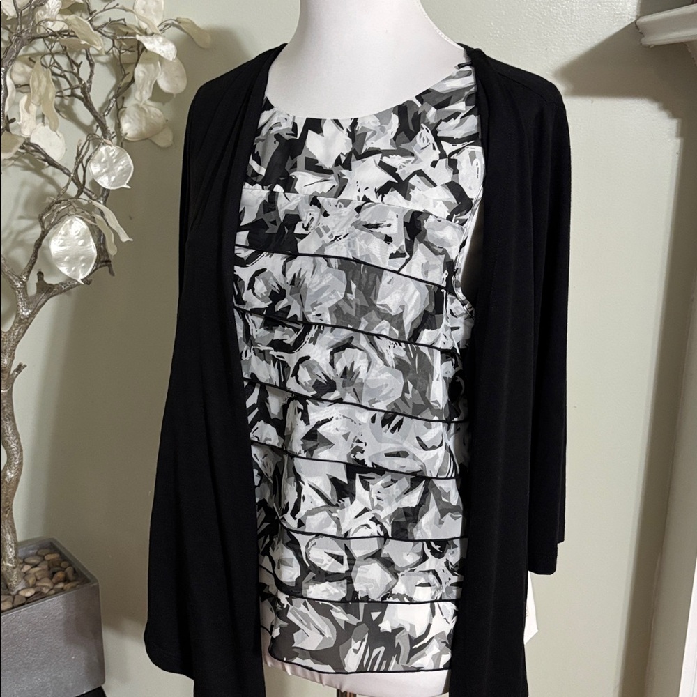 Alfred Dunner Black and White Cardigan Sweater Top - Picture 6 of 6